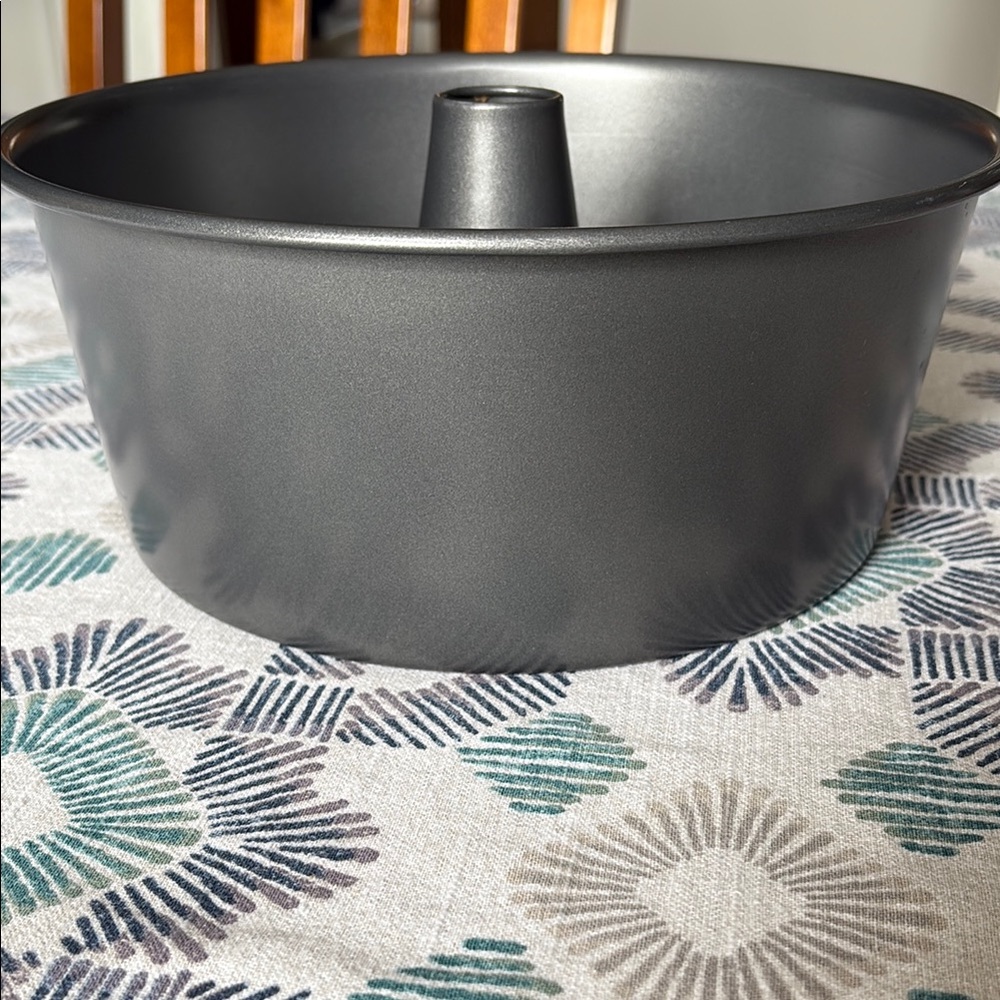 Heavy tube pan